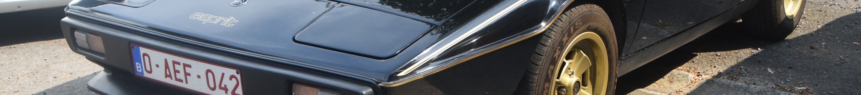 Lotus Esprit S2