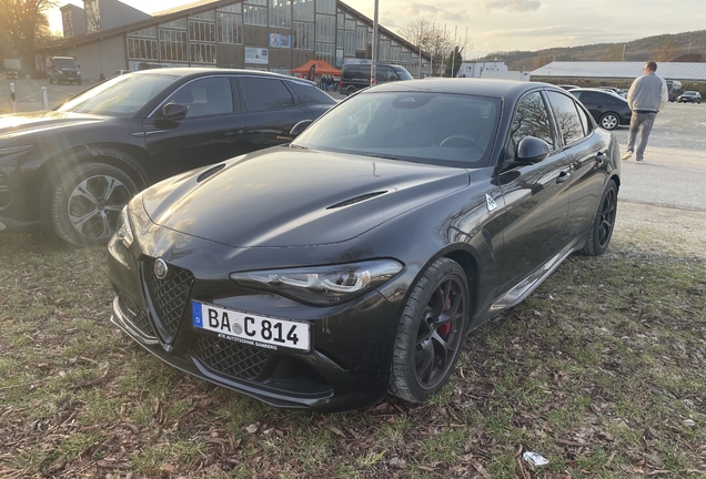 Alfa Romeo Giulia Quadrifoglio 2023