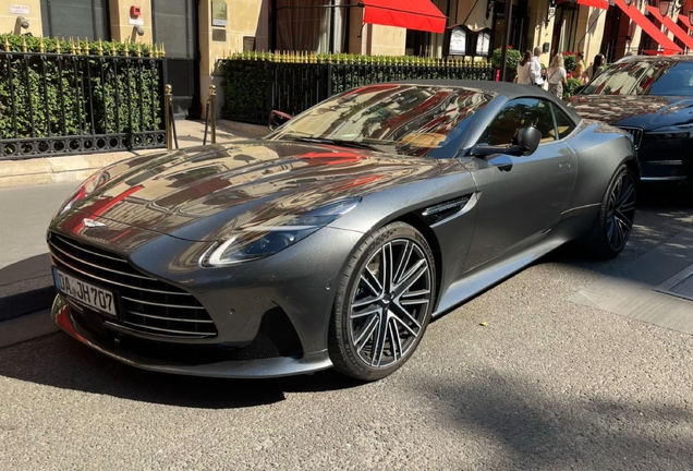 Aston Martin DB12 Volante