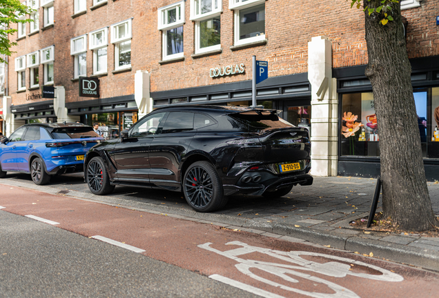 Aston Martin DBX707