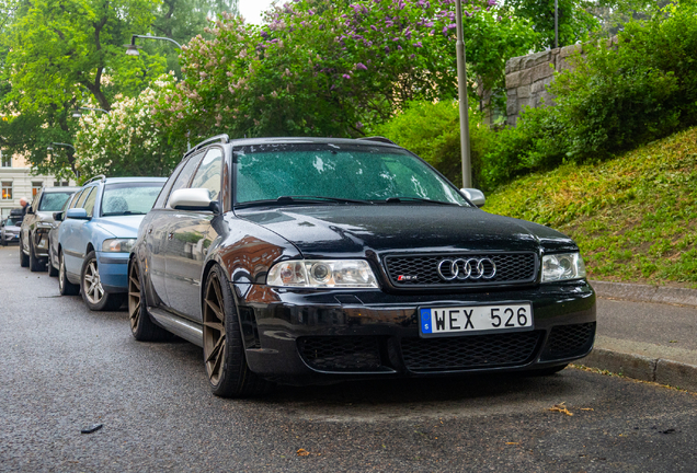 Audi RS4 Avant B5