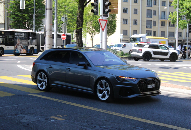 Audi RS4 Avant B9