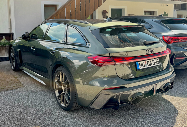 Audi RS5 Avant B10