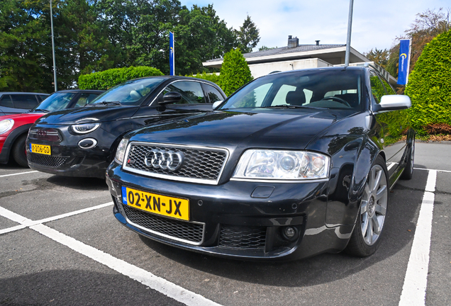Audi RS6 Avant C5