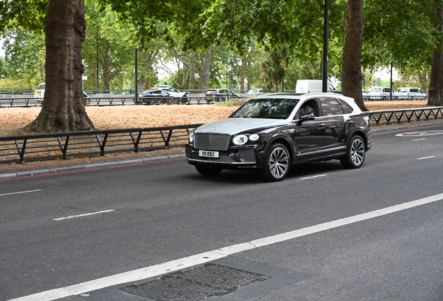 Bentley Bentayga V8 2021