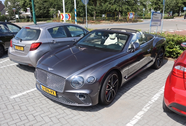 Bentley Continental GTC V8 2020