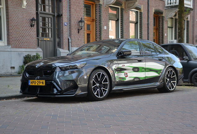 BMW M5 G90