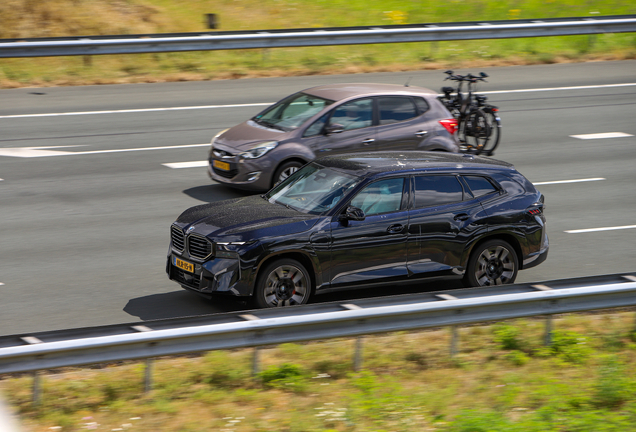 BMW XM G09