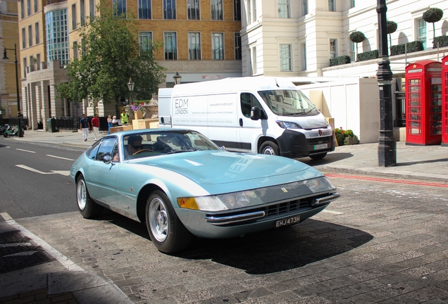 Ferrari 365 GTB/4 Daytona