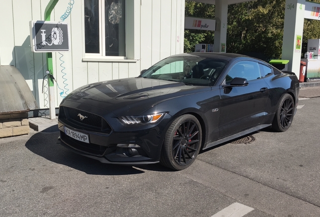 Ford MUSTANG GT 2015