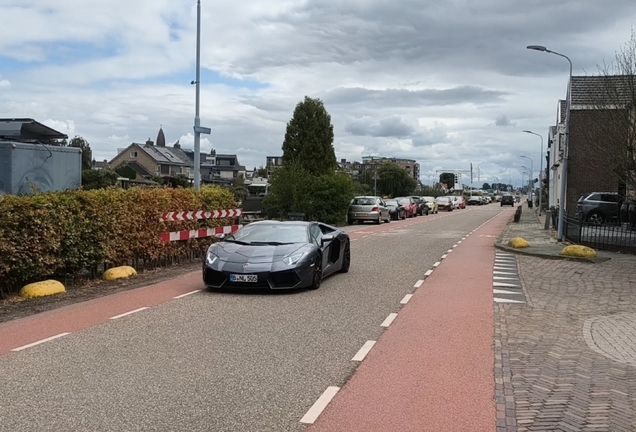 Lamborghini Aventador LP700-4 Roadster