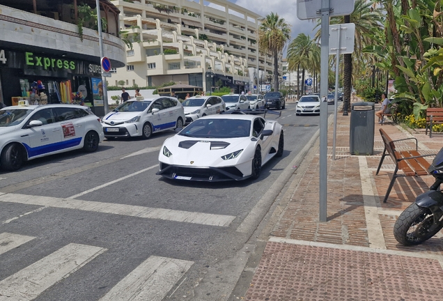Lamborghini Huracán LP640-2 STO