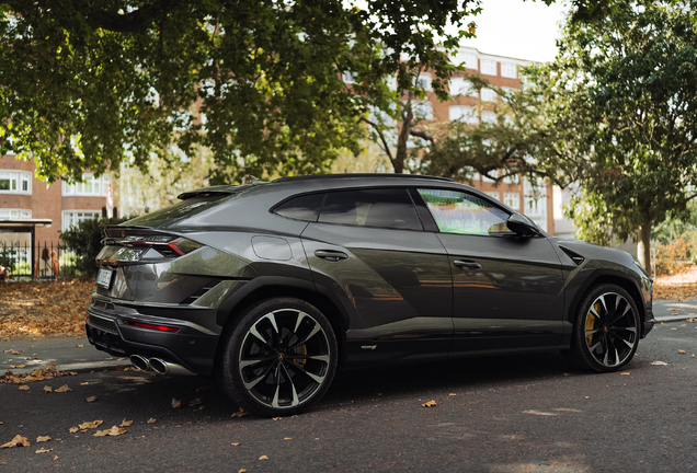 Lamborghini Urus S