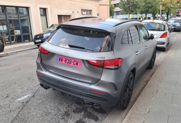 Mercedes-AMG GLA 45 S H247