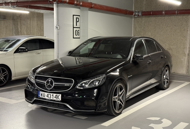 Mercedes-Benz E 63 AMG S W212