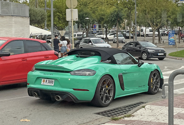 Porsche 718 Spyder RS Weissach Package