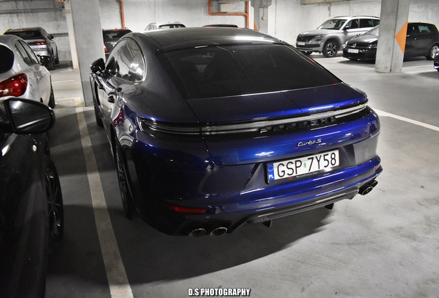 Porsche 972 Panamera Turbo S E-Hybrid