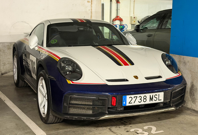 Porsche 992 Dakar