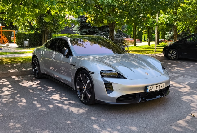 Porsche Taycan Turbo S MkI