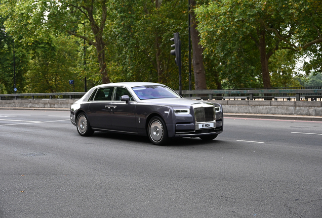 Rolls-Royce Phantom VIII EWB