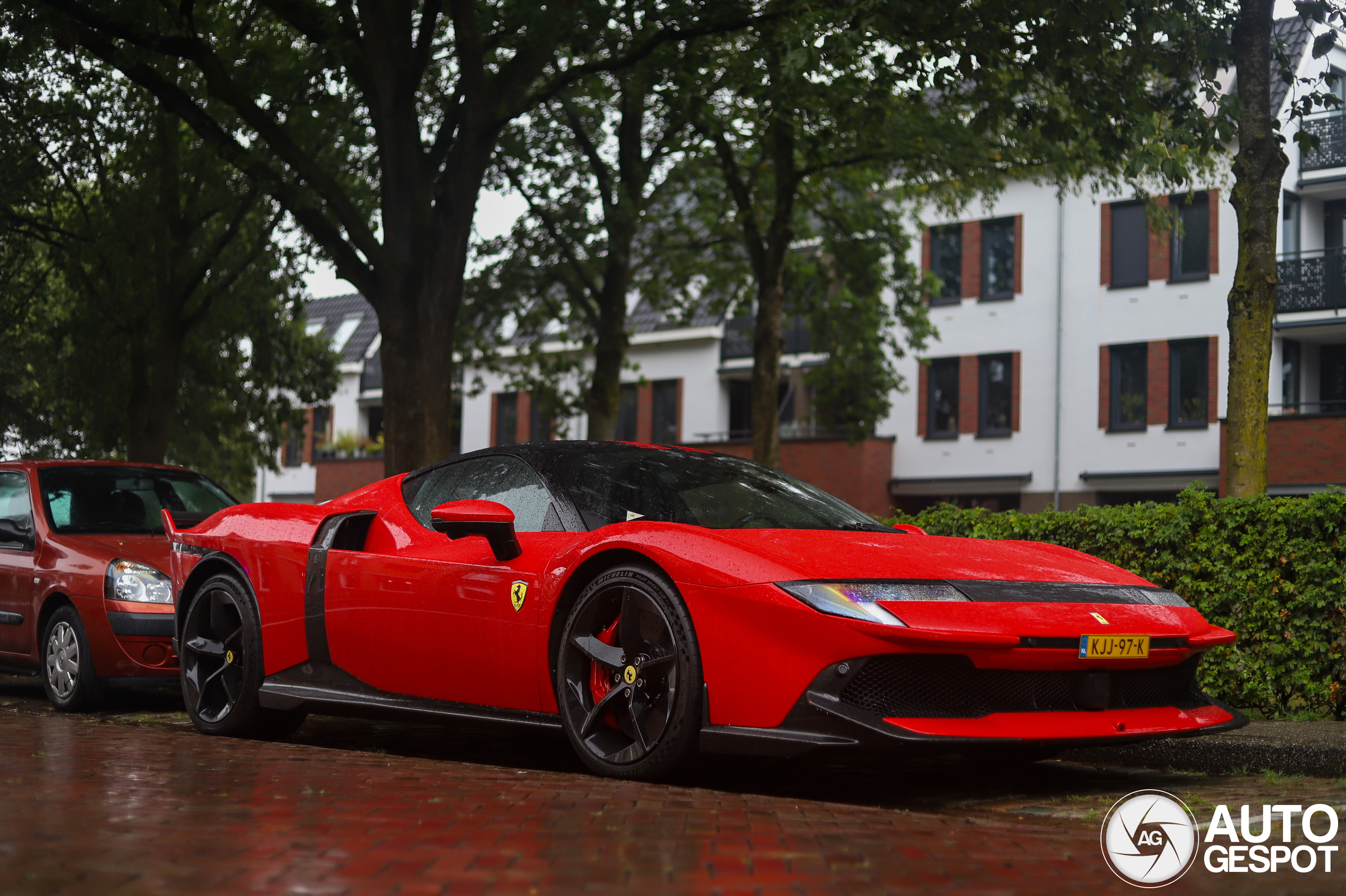 Eerste Ferrari 849 Testarossa op Nederlands kenteken!