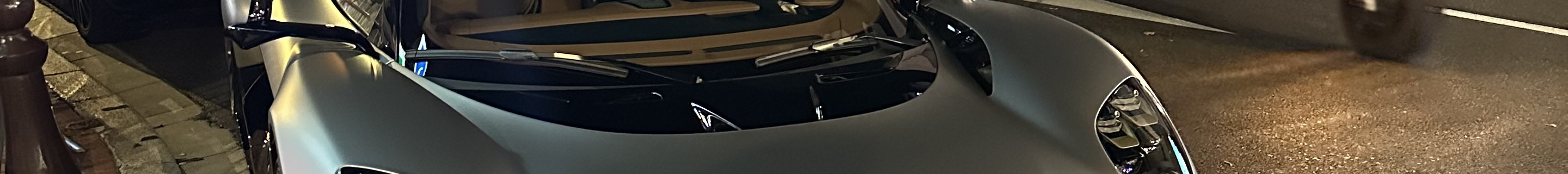 Aston Martin Valhalla