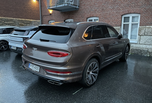 Bentley Bentayga Hybrid 2021
