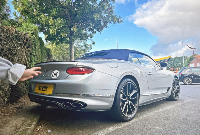 Bentley Continental GTC V8 2020