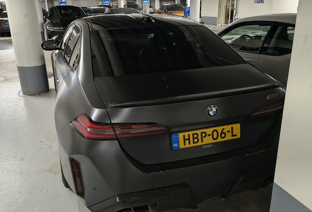 BMW M5 G90