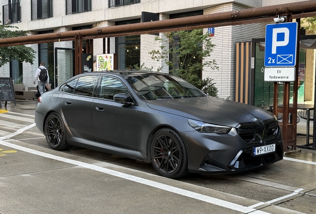 BMW M5 G90