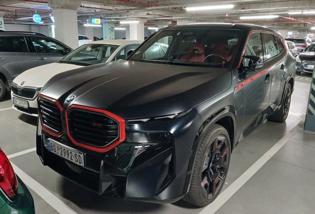 BMW XM G09 Label Red