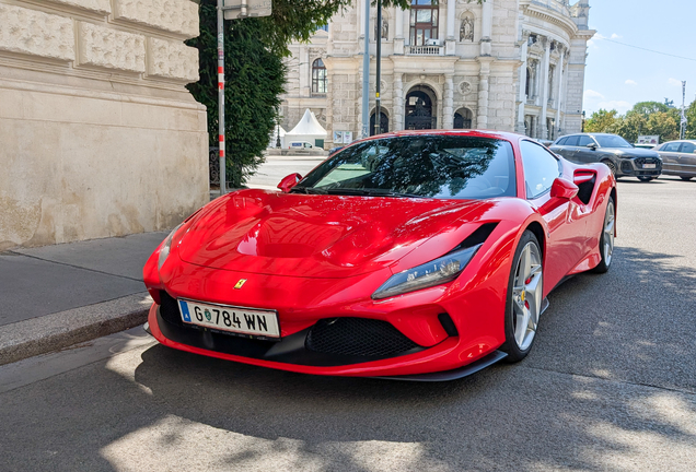 Ferrari F8 Tributo