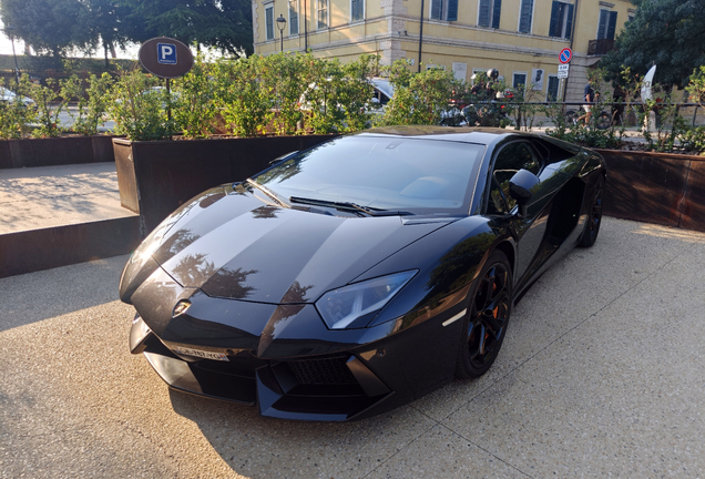 Lamborghini Aventador LP700-4