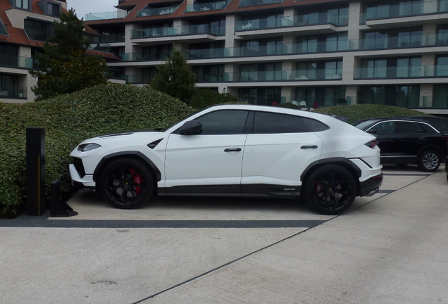 Lamborghini Urus Performante