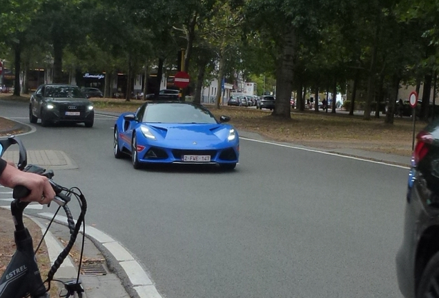 Lotus Emira