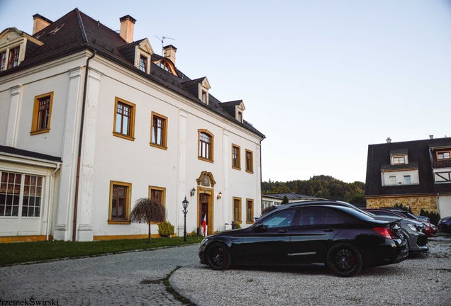 Mercedes-AMG C 63 S W205 2018