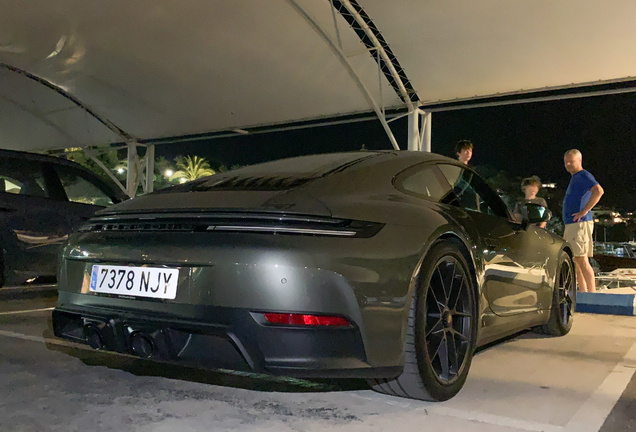 Porsche 992 Carrera 4 GTS MkII