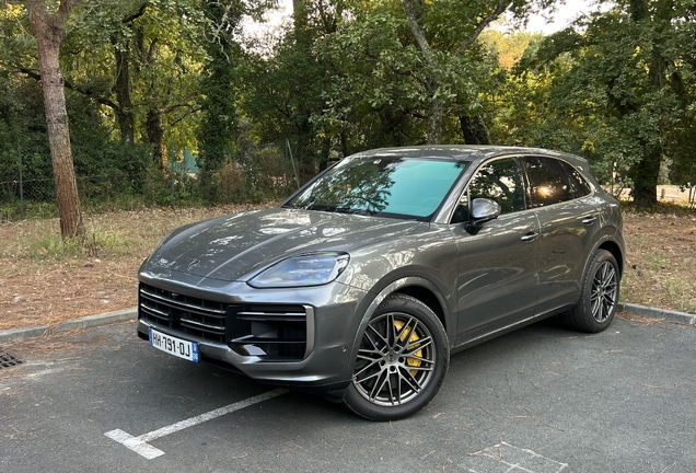 Porsche 9YA Cayenne Turbo E-Hybrid
