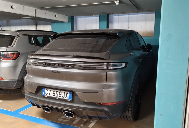 Porsche Cayenne Coupé Turbo E-Hybrid