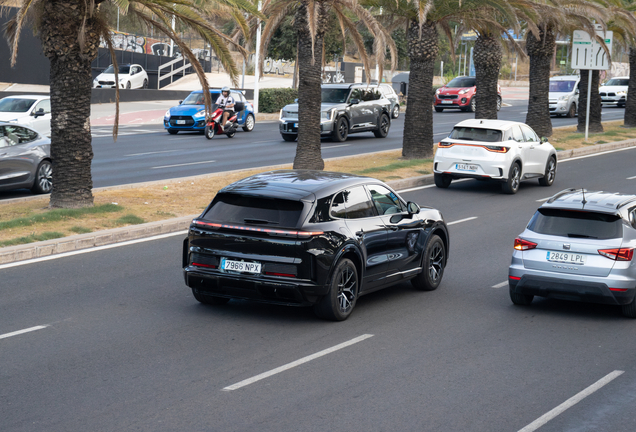 Porsche Cayenne Turbo Electric