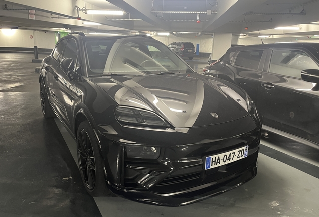 Porsche Macan EV Turbo