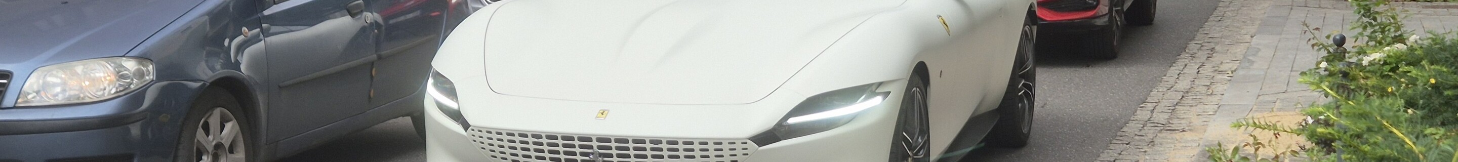 Ferrari Roma Spider