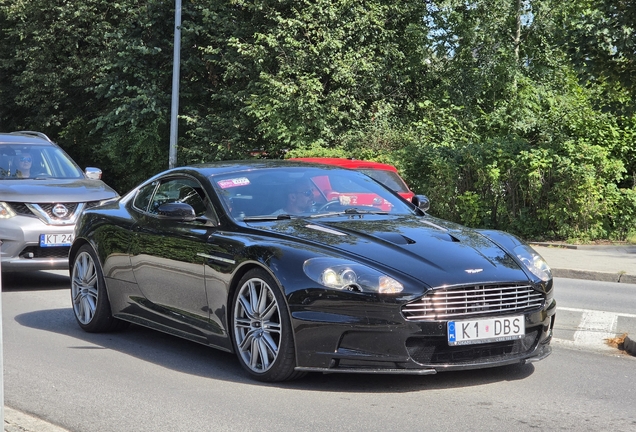 Aston Martin DBS Carbon Edition