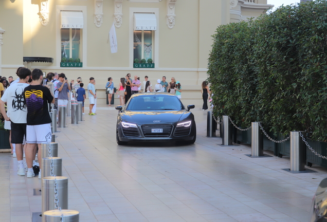 Audi R8 V10 Plus 2013