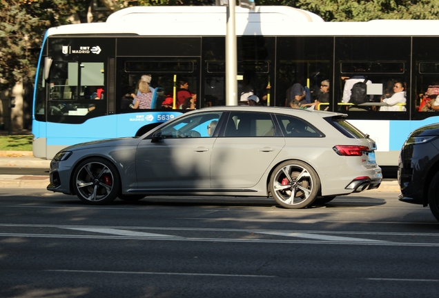 Audi RS4 Avant B9
