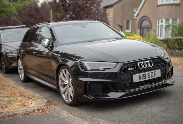 Audi RS4 Avant B9