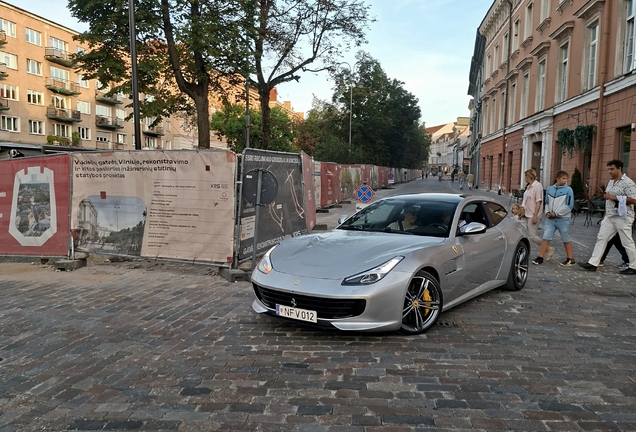 Ferrari GTC4Lusso