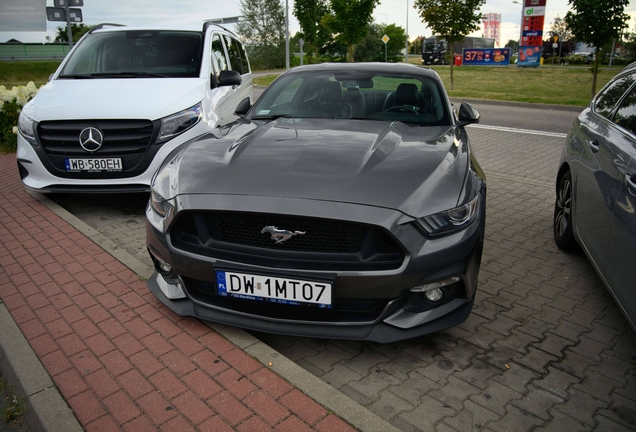 Ford Mustang GT 2015