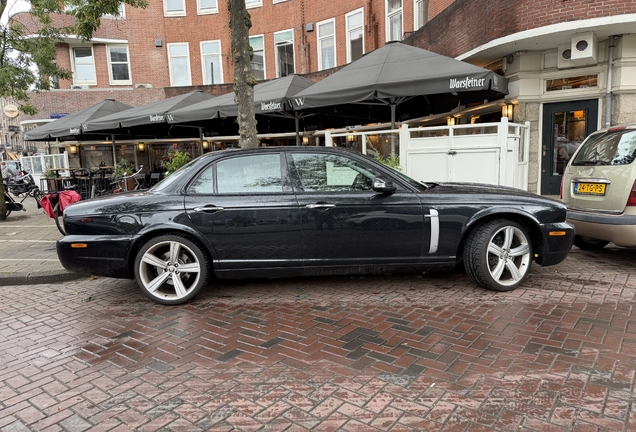 Jaguar XJR
