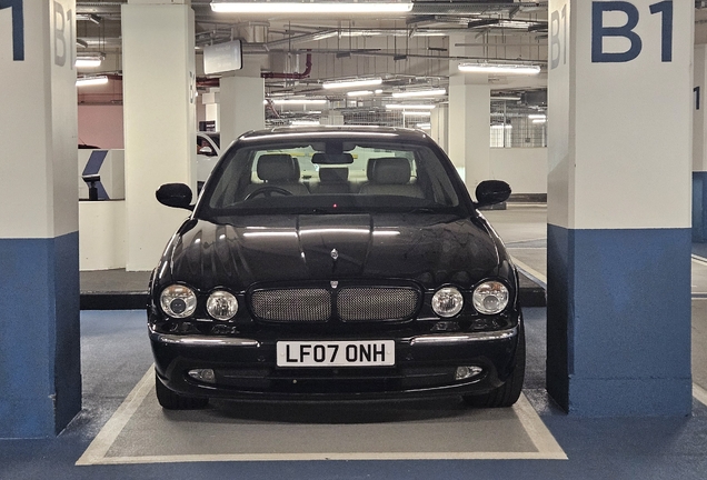 Jaguar XJR